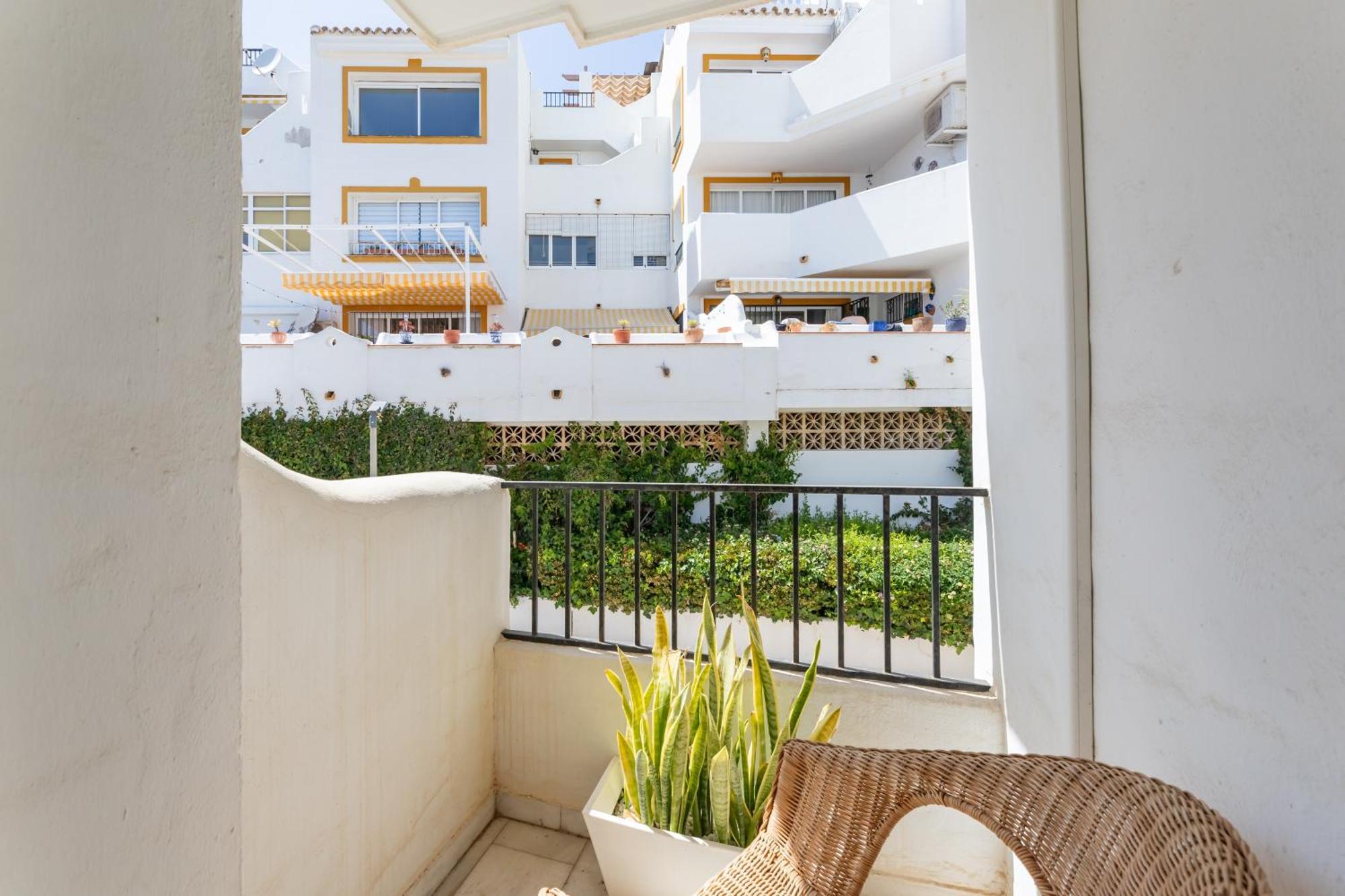 Vb Beachfront 2bdr Duplex With Bbq *